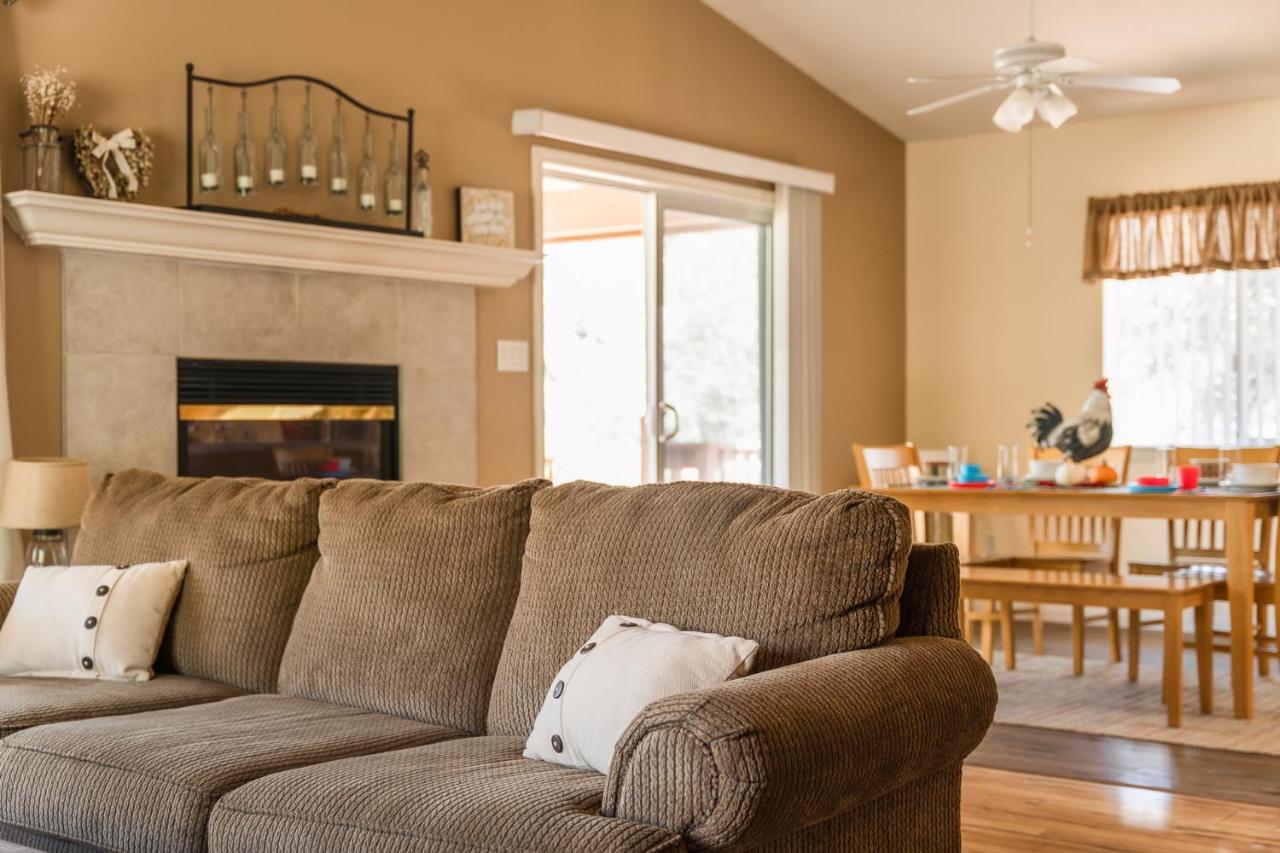 Lazy Squirrel - Cozy Family House With Full Game Room Kernville Kültér fotó